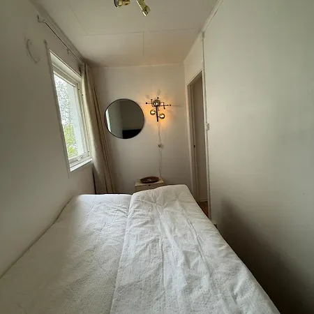 Scenic Apartment, Free Parking & Near Center